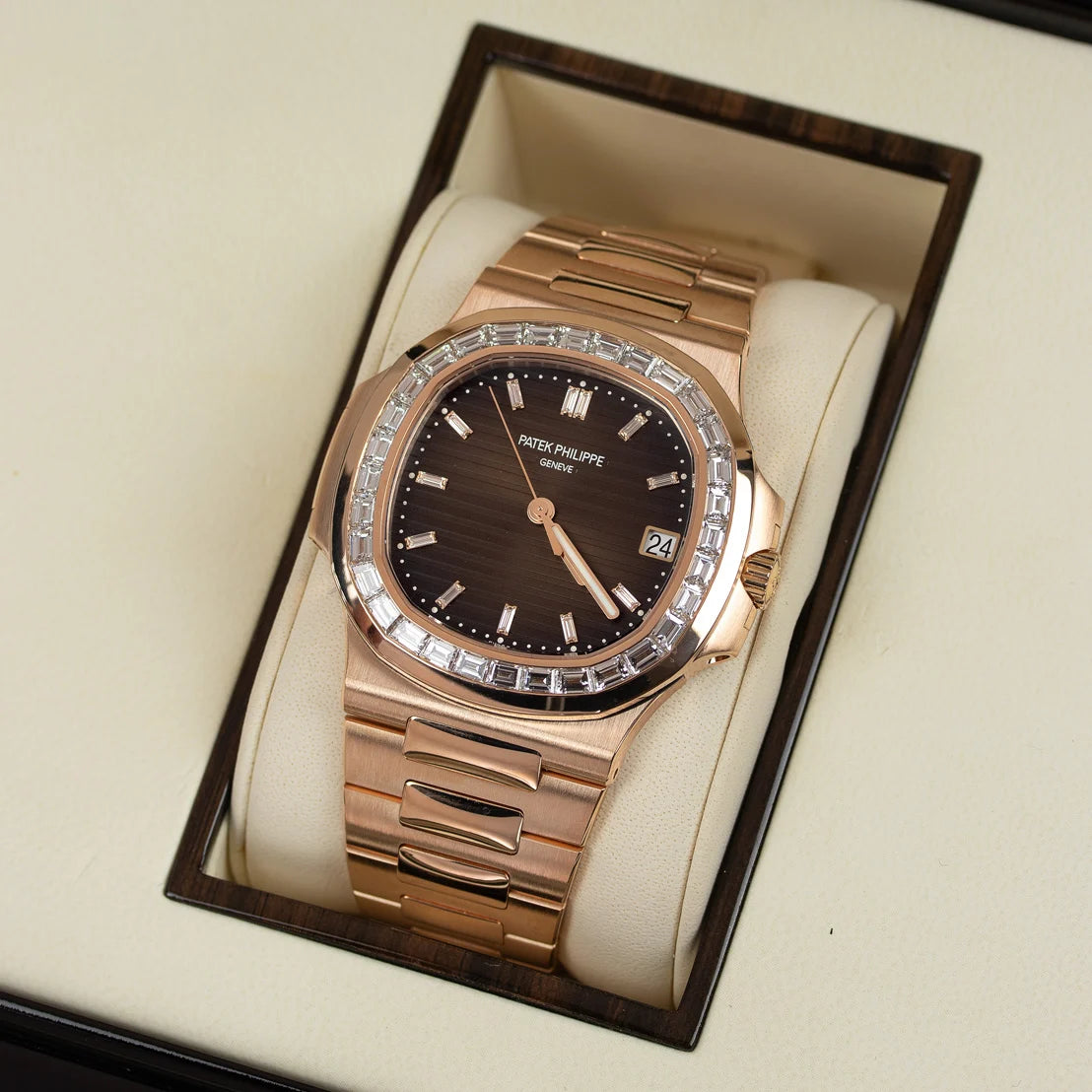 Patek Philippe Nautilus Rose Gold Diamond Bezel 5723/1R-010